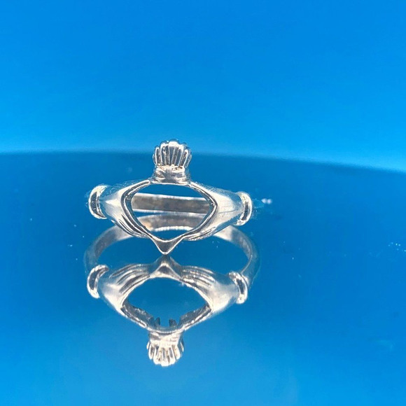 Vintage Sterling Silver Open-Work Ring - Picture 1 of 13